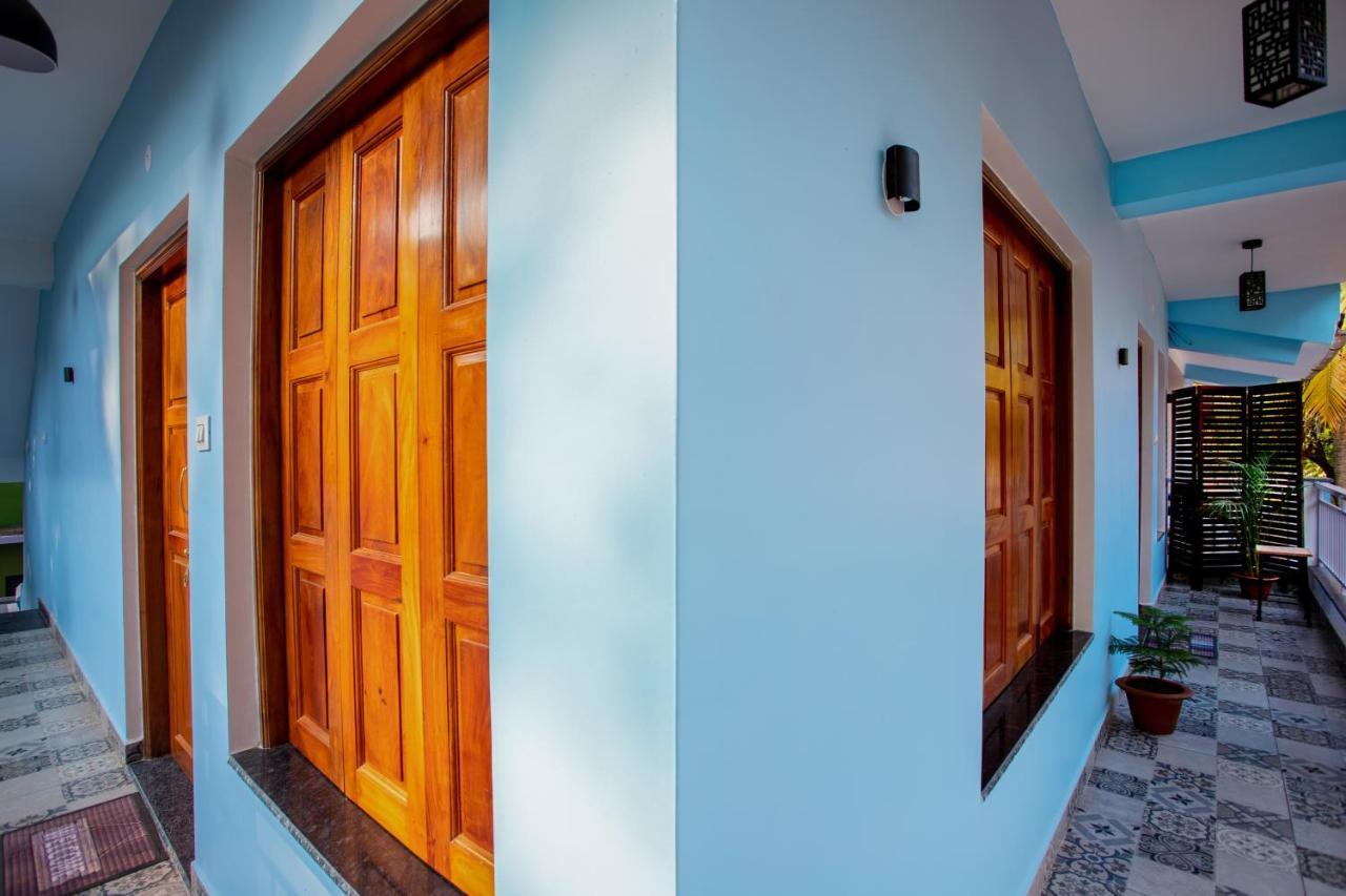 Whiteboard Homes Siolim Exterior photo