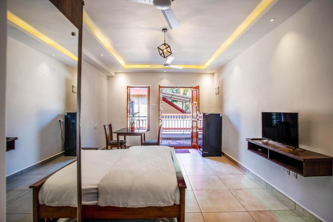 Whiteboard Homes Siolim Exterior photo
